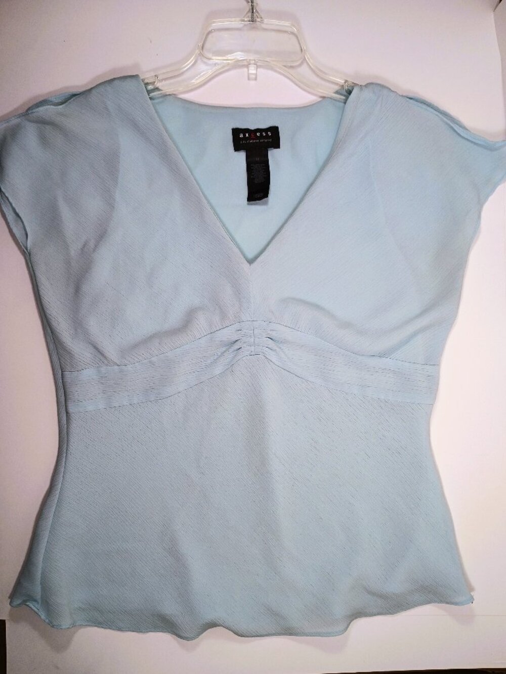 Axcess Light Blue Split Cap Sleeve V-Neck Blouse Size 10